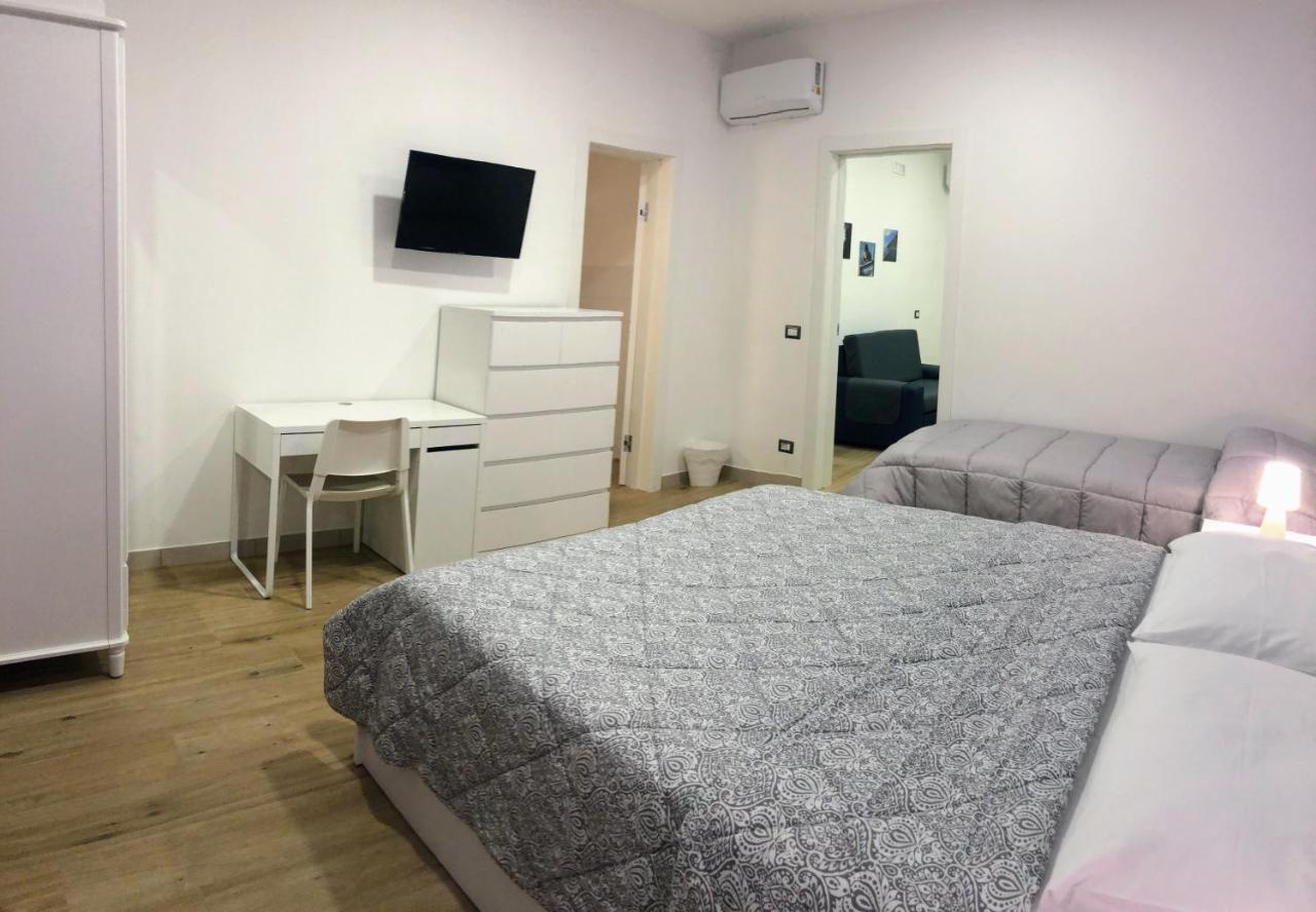 Casa Med Appartement Marina di Ragusa Buitenkant foto