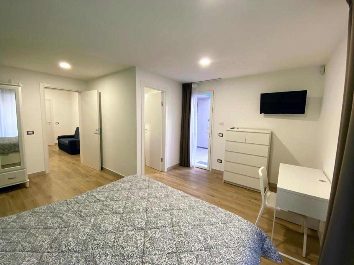 Casa Med Appartement Marina di Ragusa Buitenkant foto