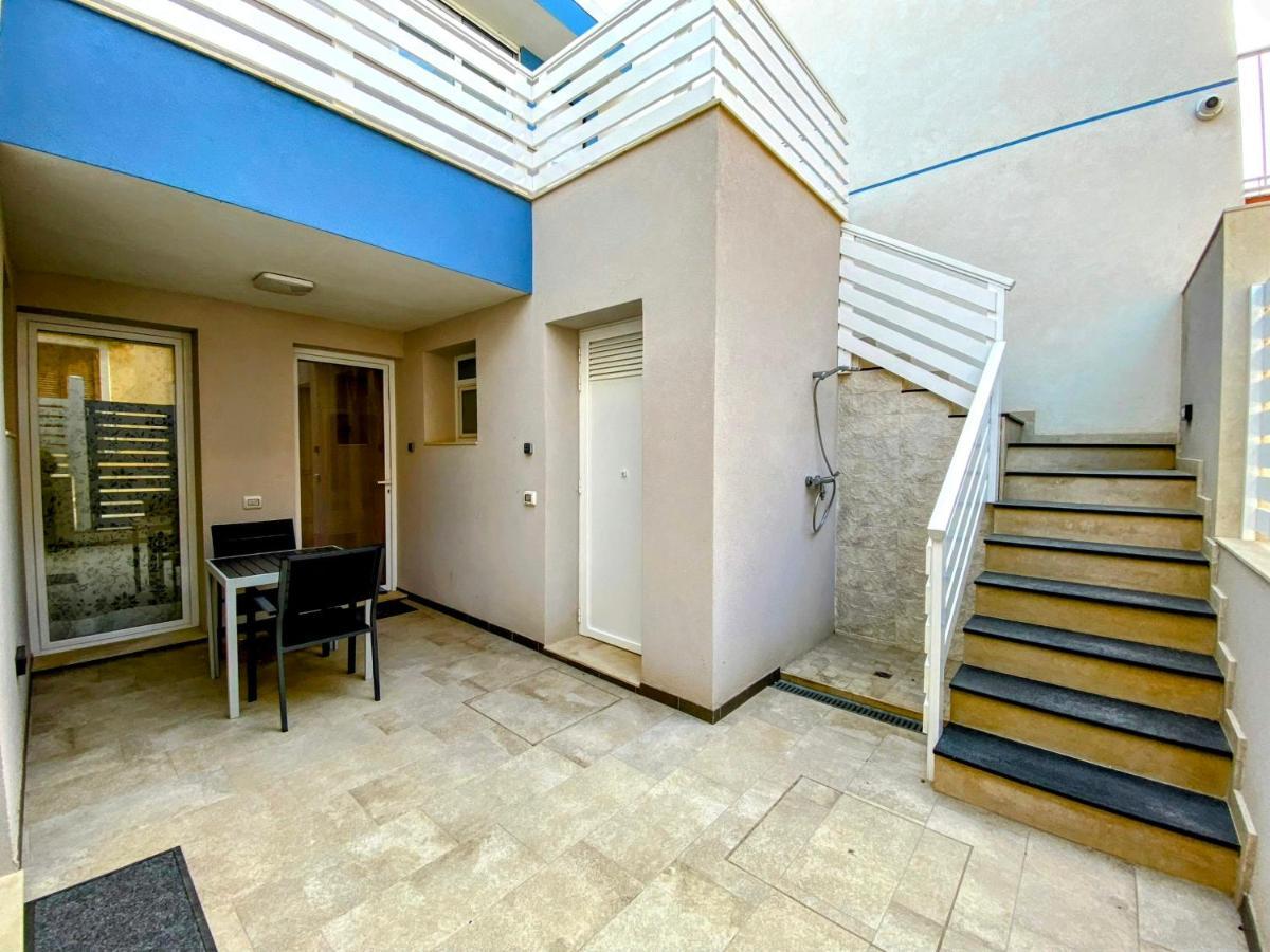 Casa Med Appartement Marina di Ragusa Buitenkant foto